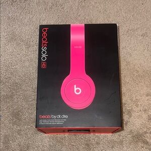Beats Solo HD Pink Headphones